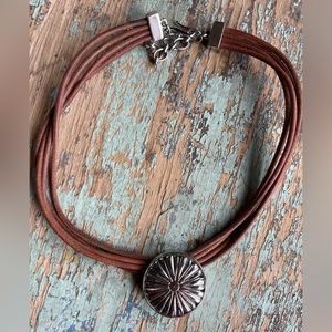 Western style necklace